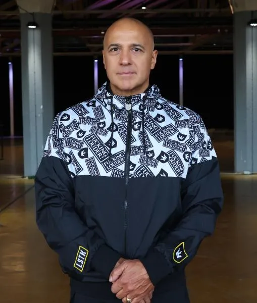 paul_elstak_windbreaker_front